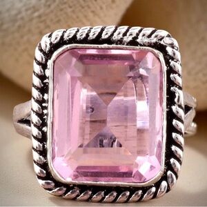 Vintage-Inspired Ring with a Pink Kunzite Rectangular Stone